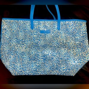 Vera Bradley tote bag